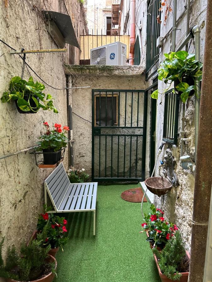 Appartement La Casa Di Rocco à Naples Extérieur photo